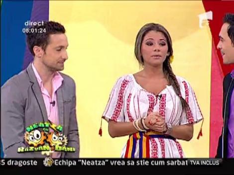 Roxana Vancea, costumatie sexy de 1 Decembrie