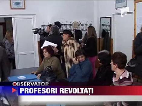 Protest al profesorilor la o scoala din Pitesti