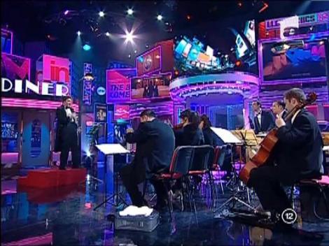 Mircea Dinescu si orchestra