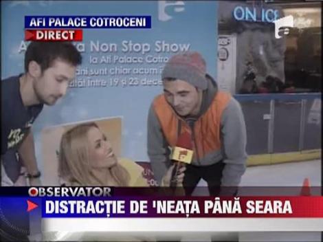 Razvan si Dani dau lectii de patinaj