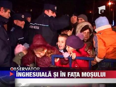 Inghesuiala la cadourile Mosului