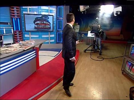Mircea Badea danseaza pe rupte in platoul emisiunii In gura presei