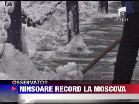 Ninsoare record la Moscova