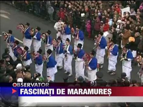 Sute de colindatori din toata tara s-au adunat in Maramures