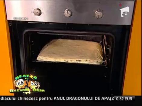 Placinta cu branza si stafide