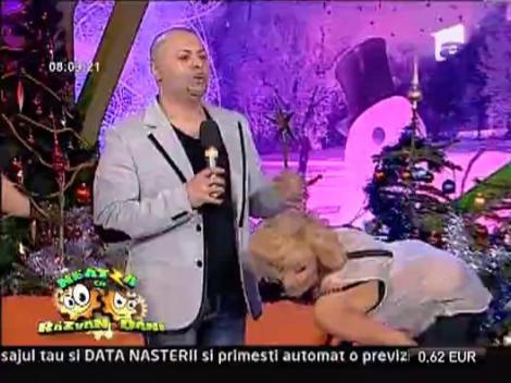 Daniela Gyorfi & MC Geo - India