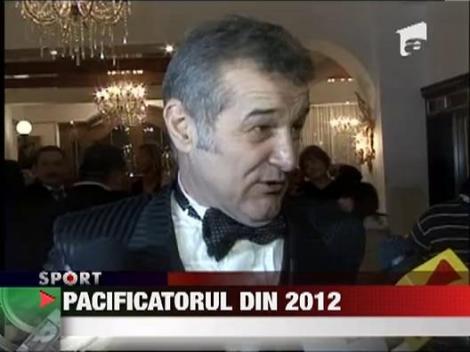 Gigi Becali a promis ca va fi pasnic in 2012