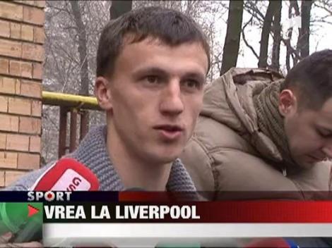 Chiriches vrea sa joace la Liverpool