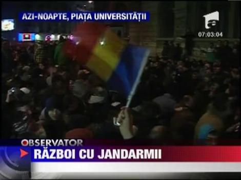 Proteste anti-guvernamentale violente in Piata Universitatii