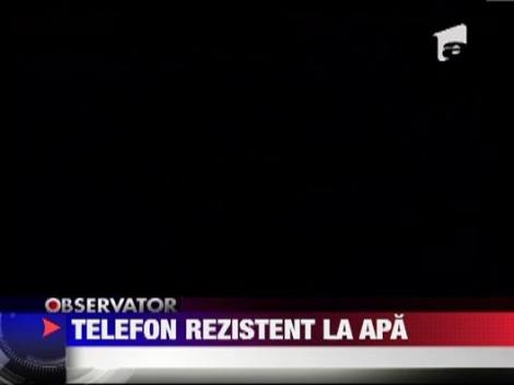 Telefon rezistent la apa
