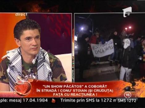 Daniela Crudu si Mircea N Stoian, protestatari in Piata Universitatii