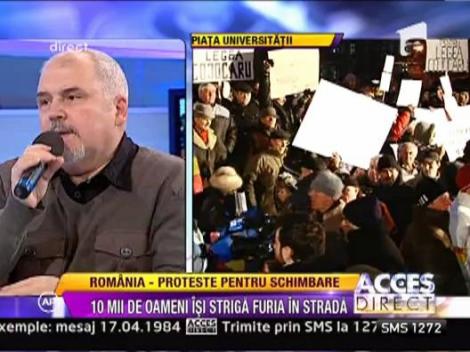 Andrei Tinu, alaturi de oamenii din Piata Universitatii