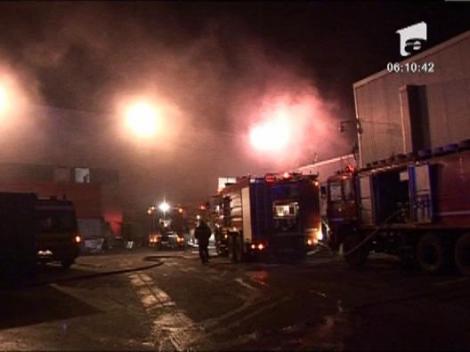 Incendiu intr-un centru comercial din Capitala