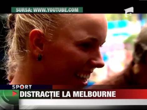 Tsonga si Wozniacki s-au distrat de minune la Melbourne