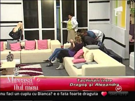 Tachinari intre Dragos si Alexandra