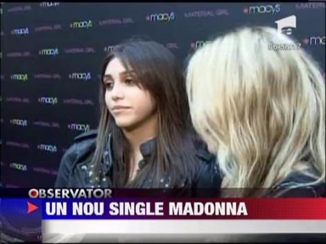 Madonna a lansat un nou single: "Give Me All Your Luvin"