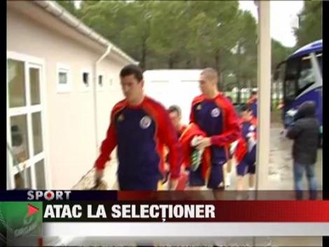 Gica Popescu desfiinteaza selectionata lui Piturca