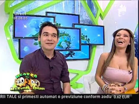 Vezi aici cum se trezeste de dimineata Roxana Vancea!