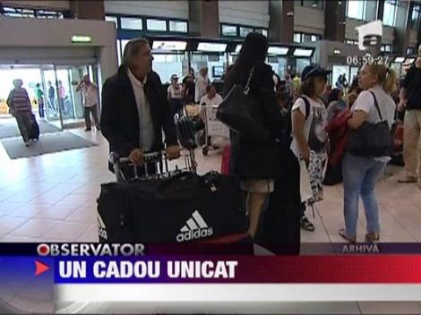 Brigitte Sfat, geanta unicat de la Ilie Nastase