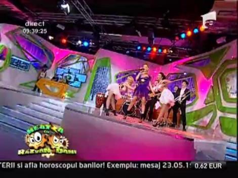 Elena Gheorghe - Your captain tonight