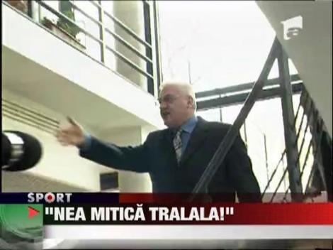 Gigi Becali ii da cu gazonul peste nas lui Dumitru Dragomir