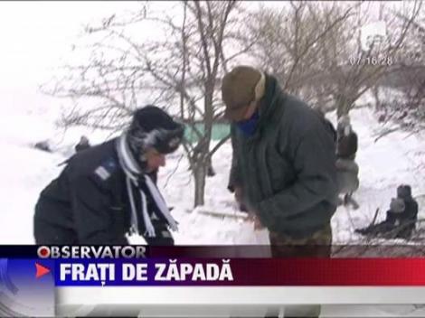 UPDATE / Ultrasii de la Steaua si Dinamo au facut pace cu jandarmii ca sa ii ajute pe sinistrati!