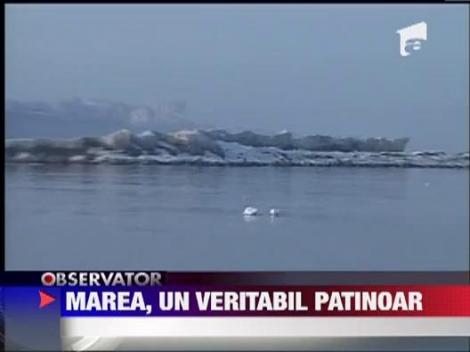 Marea Neagra, un veritabil patinoar