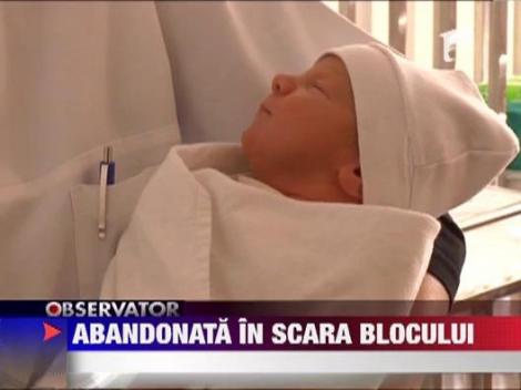 Bebelus abandonat intr-o scara de bloc