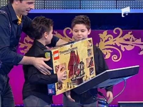 Costin si Sebastian Neacsu  vs. printesa suprema