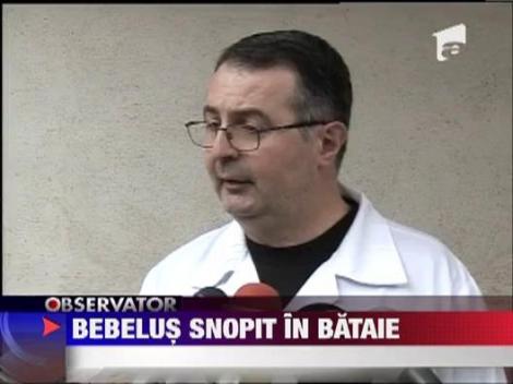 UPDATE / Si-a snopit in bataie bebelusul pentru ca plangea
