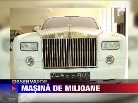 Rolls Royce decorat cu 120 de kilograme de aur