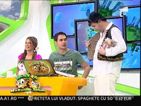 Leonardo DiCaprio miroase ca un sconcs