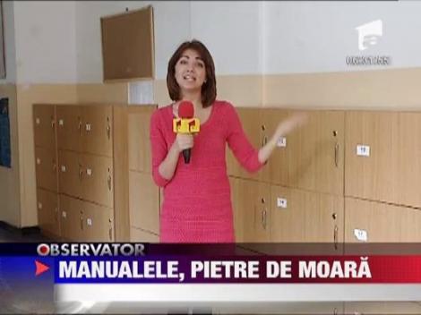 Medicii avertizeaza ca un ghiozdan prea greu le poate face rau elevilor