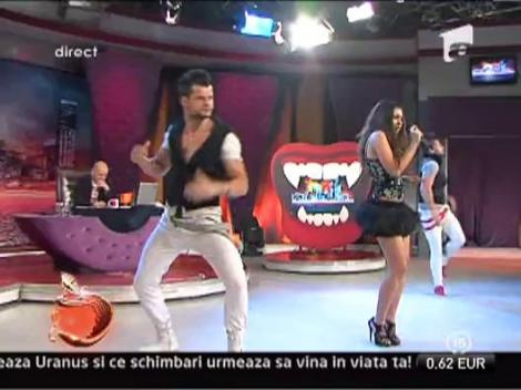 Syarela - "Fell me joy"