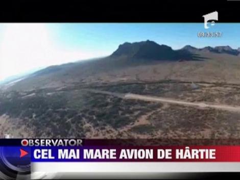 Cel mai mare avion de hartie