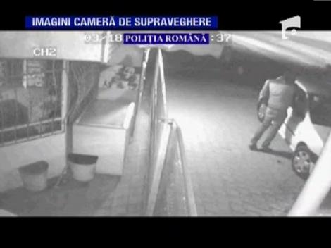 Doi bucuresteni au furat 6.000 de lei din automatele de cafea