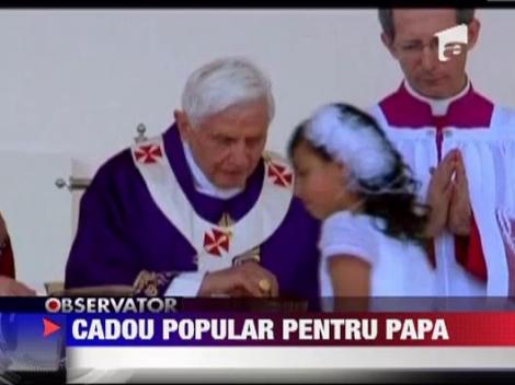 Papa Benedict al 16-lea, un Papa trendy