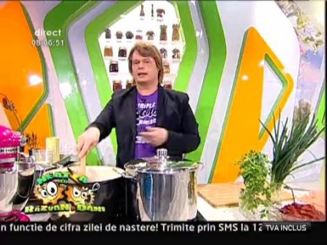 Musaca cu piept de pui si verdeturi