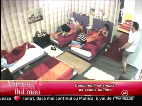 Concurentii se amuza pe seama lui Imre