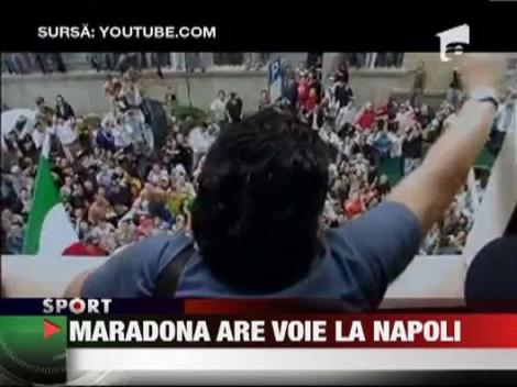 Maradona se intoarce in Italia la 6 ani
