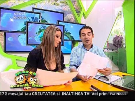 Roxana isi pastreaza titlul