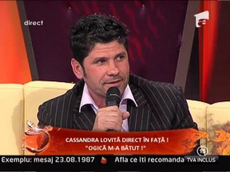 Cassandra este depresiva din cauza parului scurt