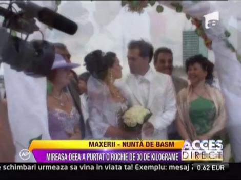 Mireasa Deea Maxer a purtat o rochie de 30 de kilograme!