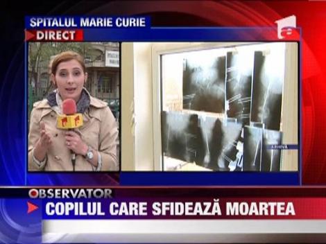 Bebelusul nascut fara intestine a fost operat