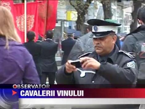 Cavalerii Vinului au defilat ieri prin centrul orasului Pitesti