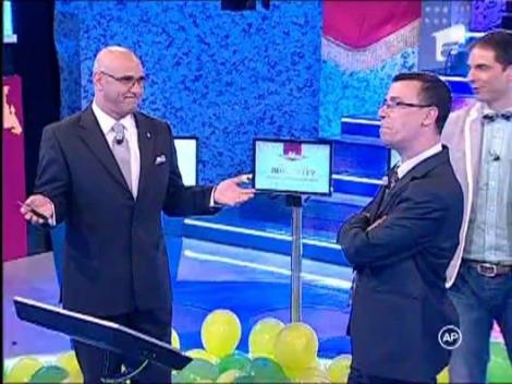 Runda 2: Victor Ciutacu si Niels Schnecker, a treia intrebare