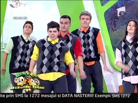 Rock On Crew danseaza