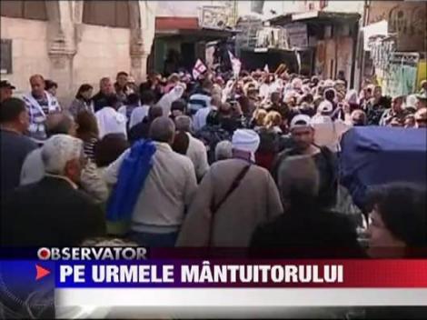 Mii de crestini au participat la procesiunea Drumul Crucii