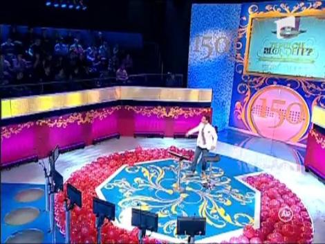 150 de editii "Te pui cu blondele?"