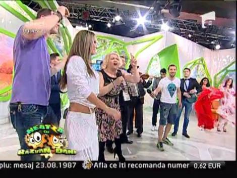 Dragoste mare in platoul de la Neatza